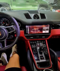 full screen poresche carplay
  pcm5