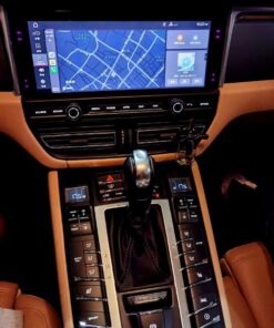 full screen poresche carplay
  pcm5