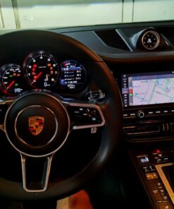 full screen poresche carplay
  pcm5